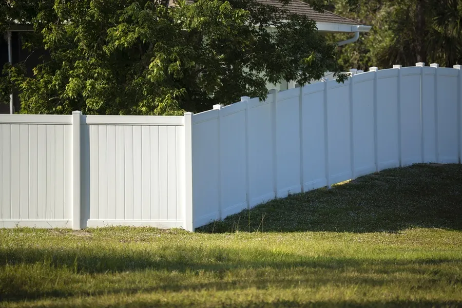 What To Expect During Vinyl Fence Installation Process New Braunfels, TX